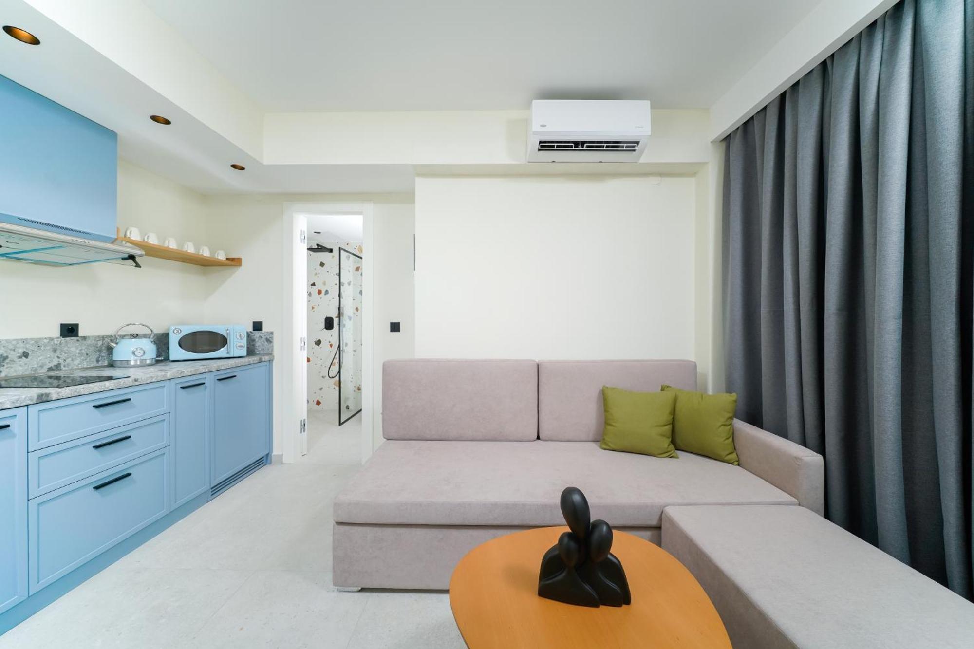 Azzure Luxury Suites Potos Exterior foto