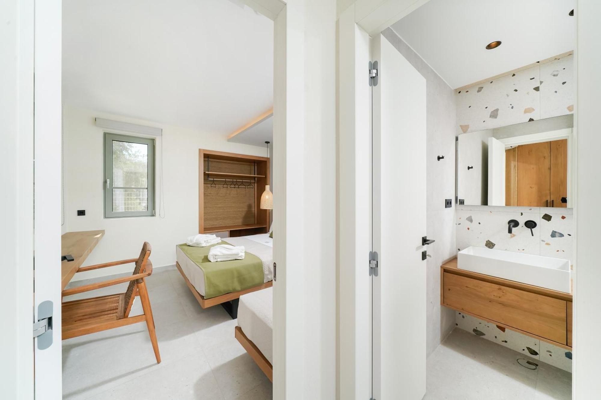 Azzure Luxury Suites Potos Exterior foto